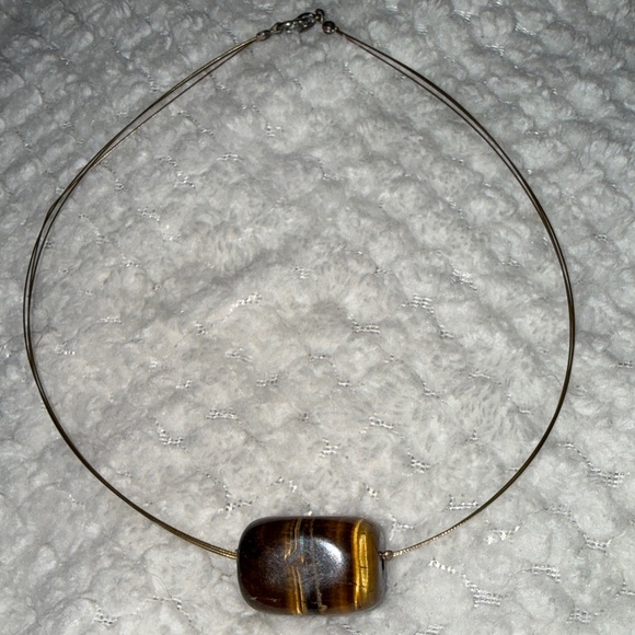 Elegant Tigers eye pendent Necklace sliver clasp. - Picture 1 of 6